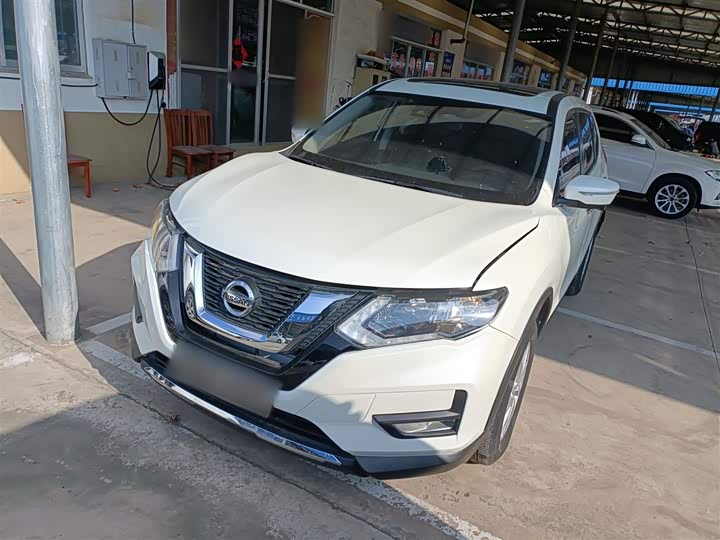 Фото 2 - Nissan X-Trail