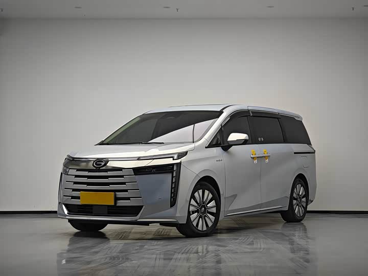 Фото 1 - GAC Trumpchi E8