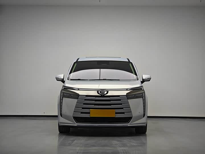 Фото 2 - GAC Trumpchi E8