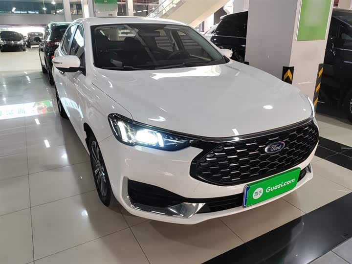 Фото 4 - Ford Escort