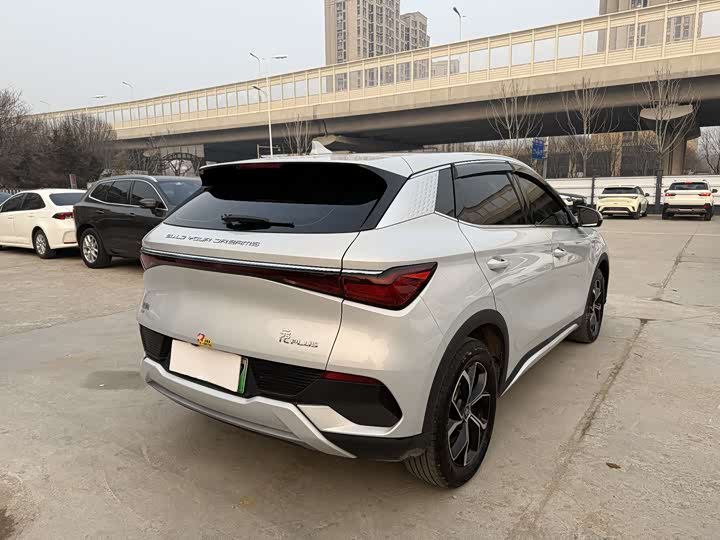 Фото 8 - BYD Yuan Plus