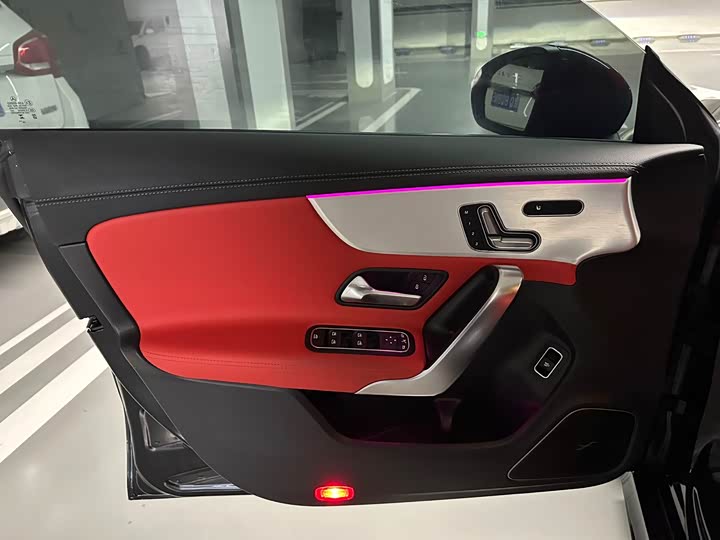 Фото 6 - Mercedes-Benz CLA-Class AMG