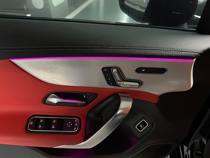 Фото 7 - Mercedes-Benz CLA-Class AMG