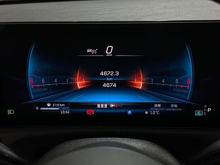 Фото 9 - Mercedes-Benz CLA-Class AMG