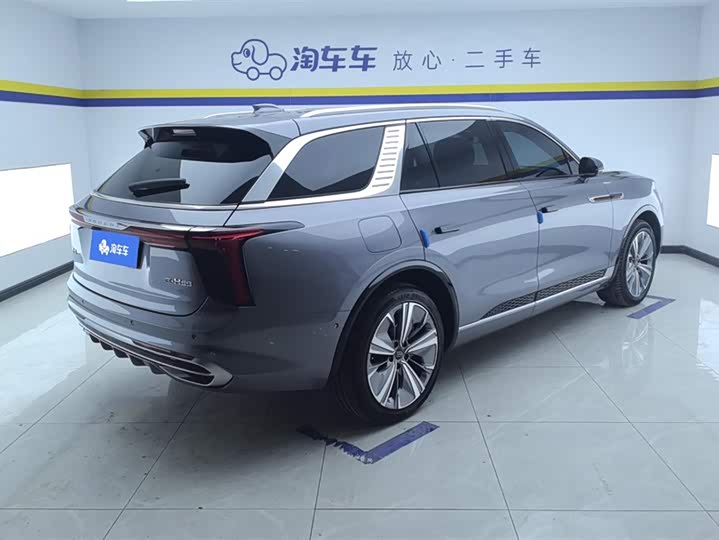 Фото 3 - Hongqi E-HS9