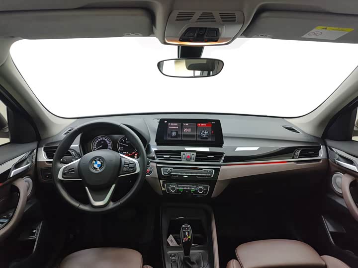 Фото 9 - BMW X1