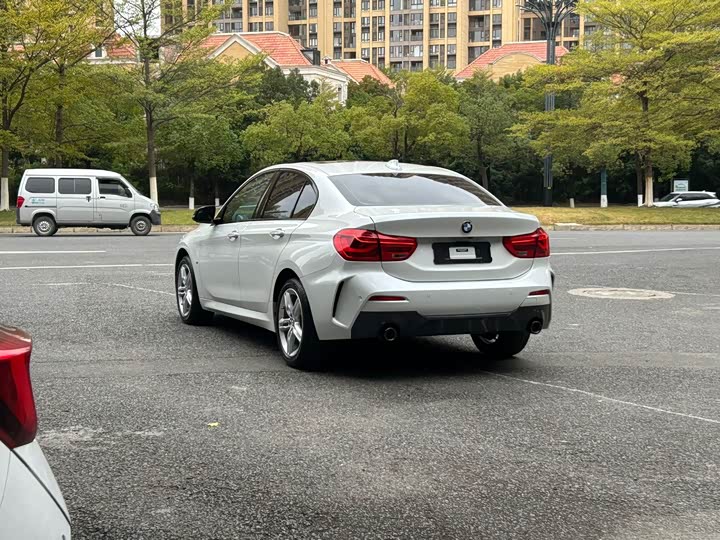 Фото 6 - BMW 1 Series