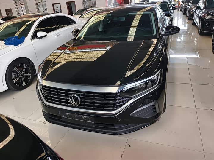 Фото 2 - Volkswagen Passat