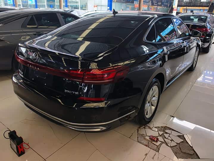 Фото 3 - Volkswagen Passat