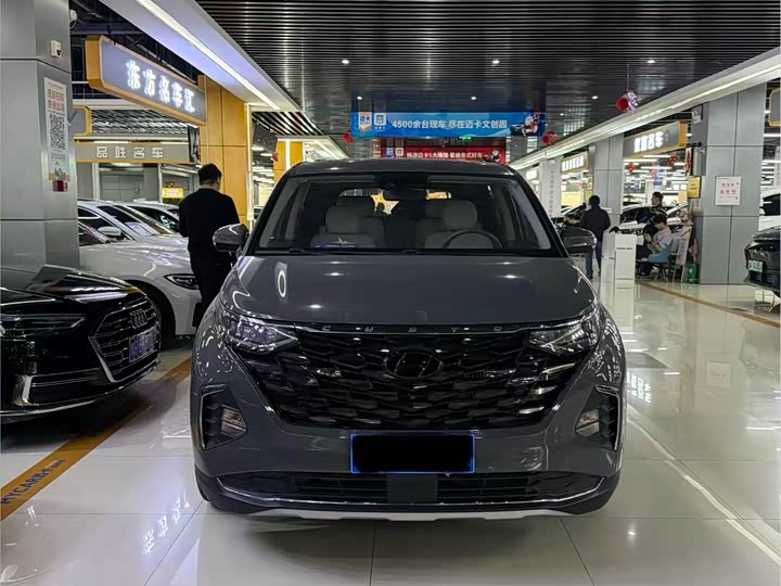 Фото 2 - Hyundai Custo