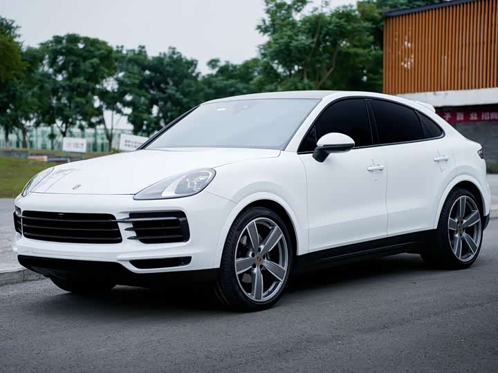 Фото 1 - Porsche Cayenne