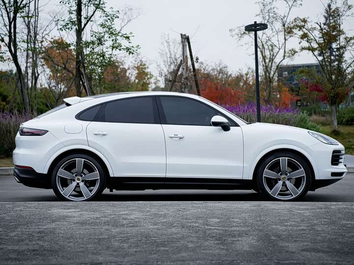 Фото 3 - Porsche Cayenne