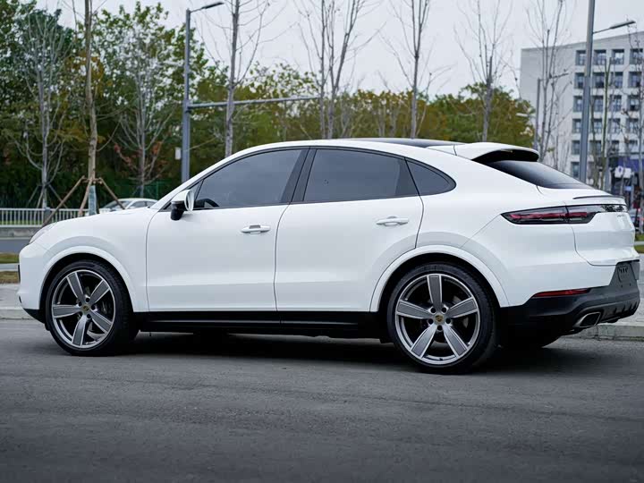 Фото 4 - Porsche Cayenne