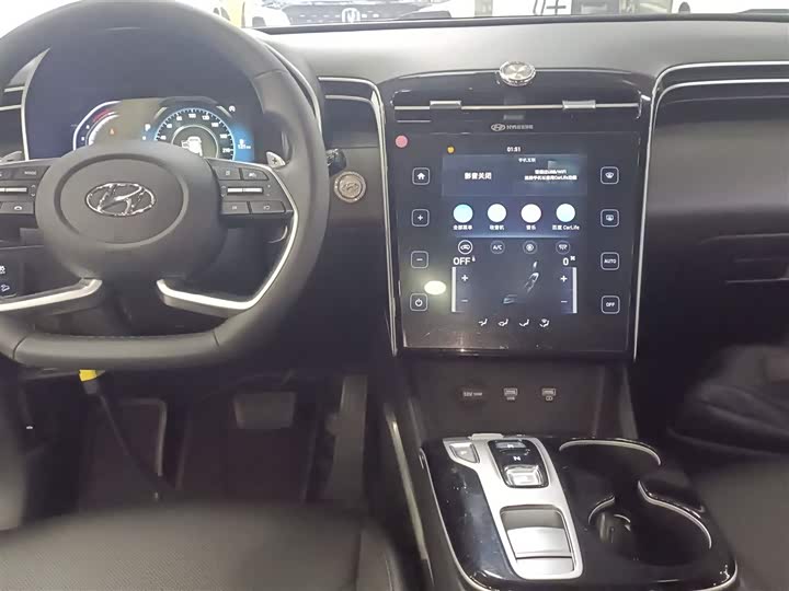 Фото 5 - Hyundai Tucson L