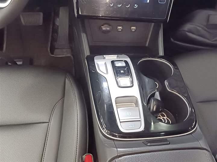 Фото 6 - Hyundai Tucson L