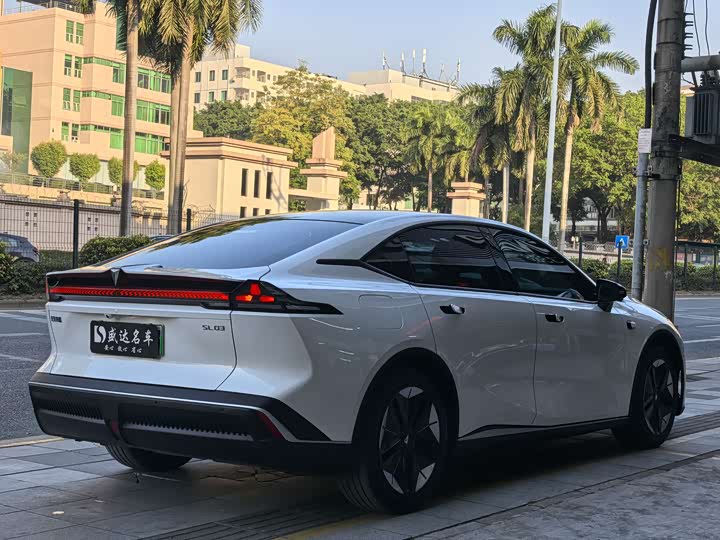 Фото 4 - Changan Deepal SL03