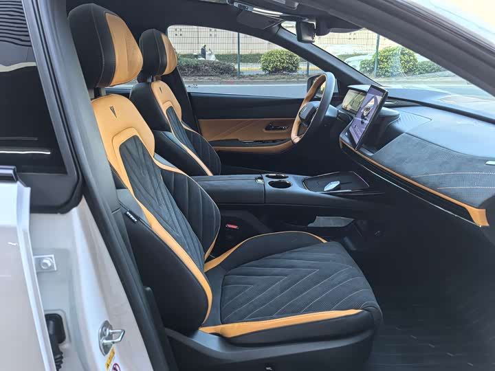 Фото 7 - Changan Deepal SL03