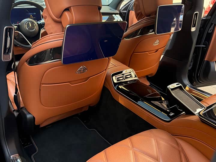 Фото 7 - Mercedes-Benz Maybach S-Class