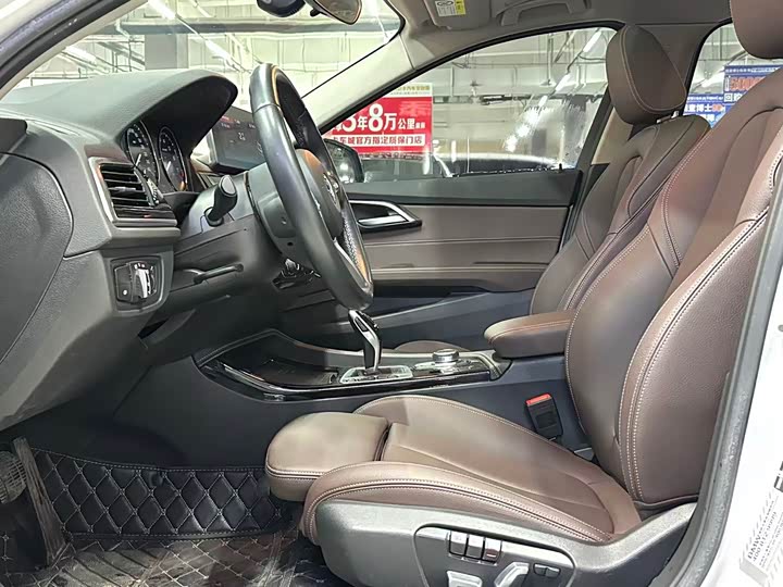 Фото 3 - BMW 1 Series