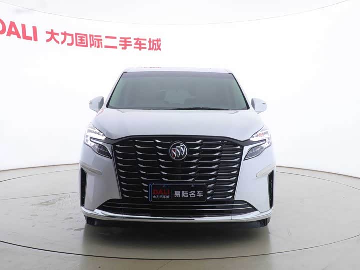 Фото 2 - Buick GL8 ES