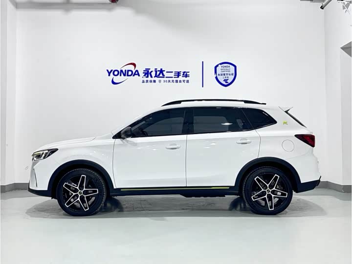 Фото 2 - Roewe RX5 Hybrid