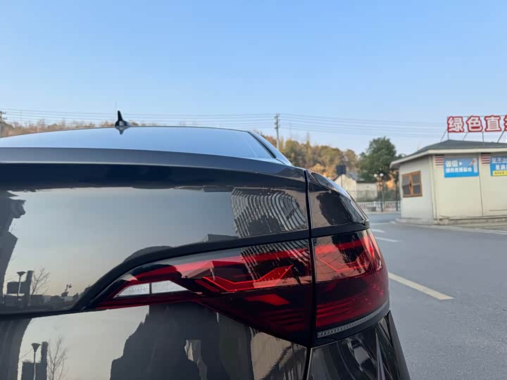 Фото 6 - Volkswagen Sagitar L