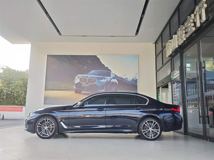 Фото 2 - BMW 5 Series