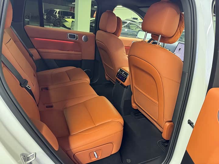 Фото 8 - LiXiang L6