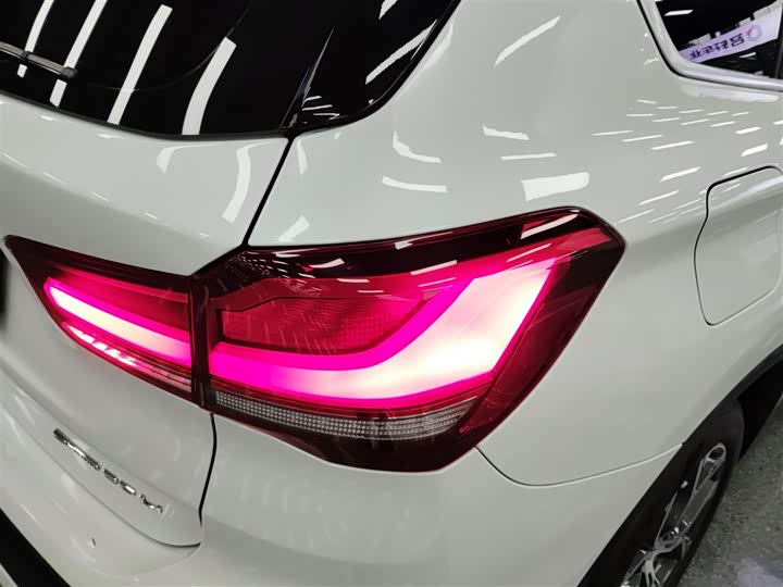 Фото 8 - BMW X1