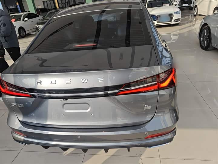 Фото 6 - Roewe i5