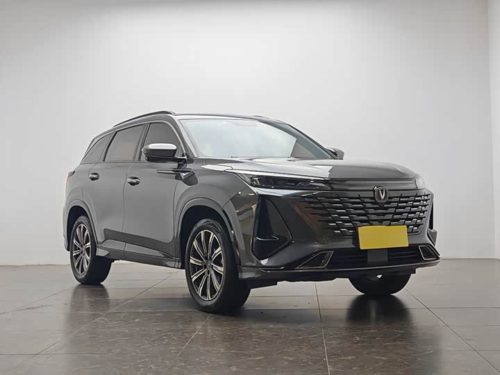 Фото 2 - Changan CS75 Plus