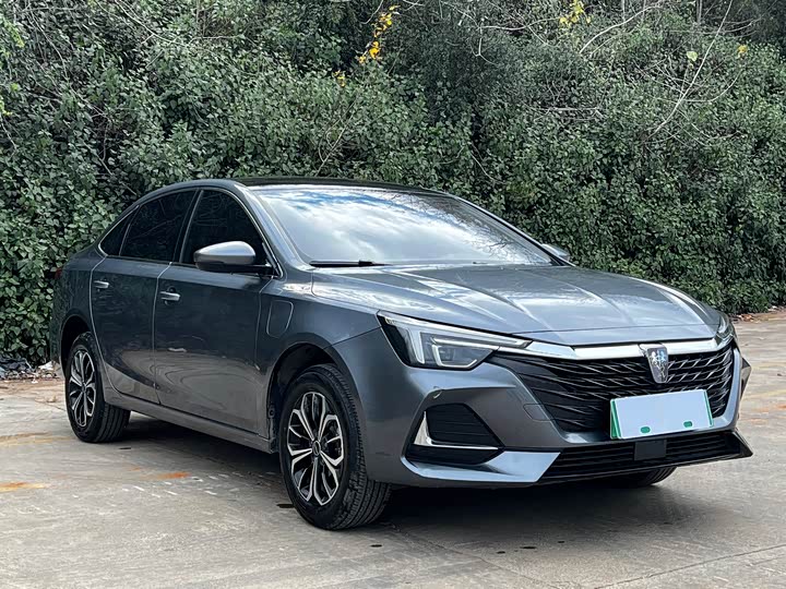 Фото 3 - Roewe i6 Max EV