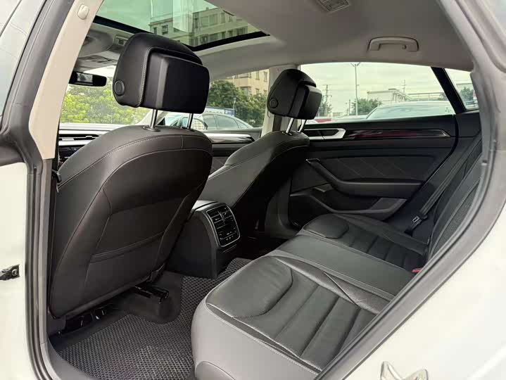 Фото 7 - Volkswagen CC