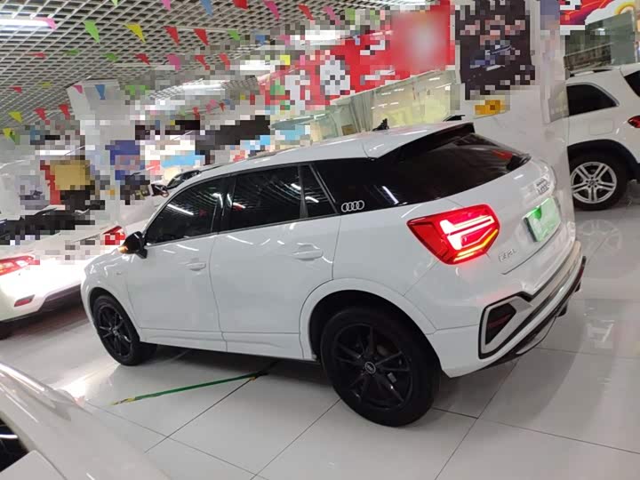 Фото 5 - Audi Q2L