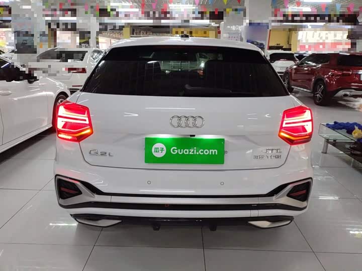 Фото 6 - Audi Q2L