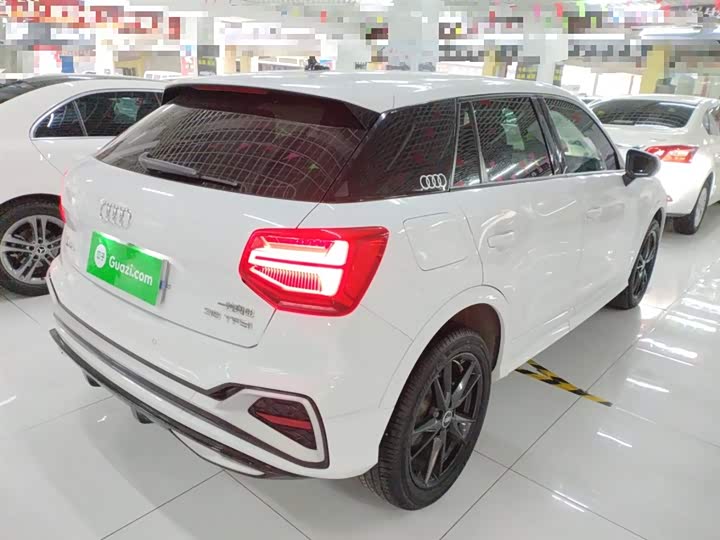 Фото 7 - Audi Q2L