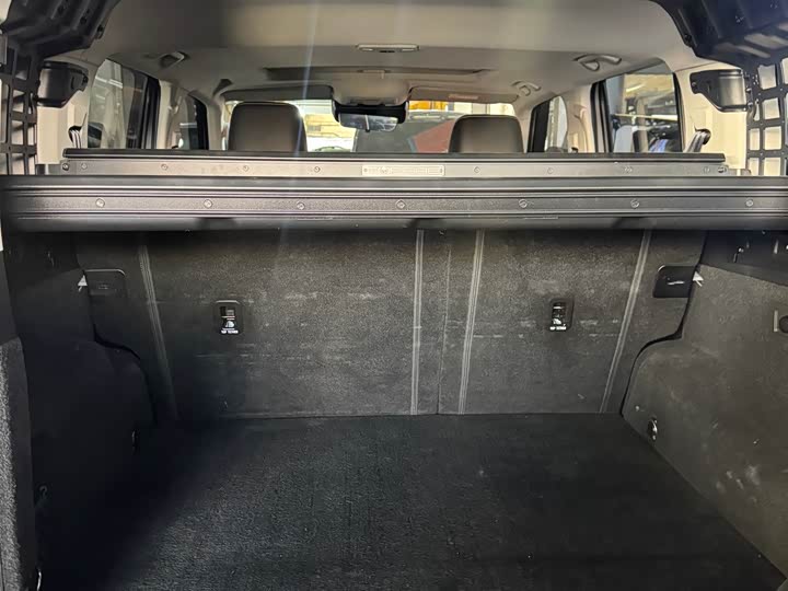 Фото 4 - Tank 300