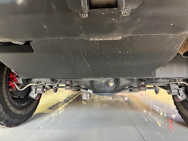 Фото 7 - Tank 300