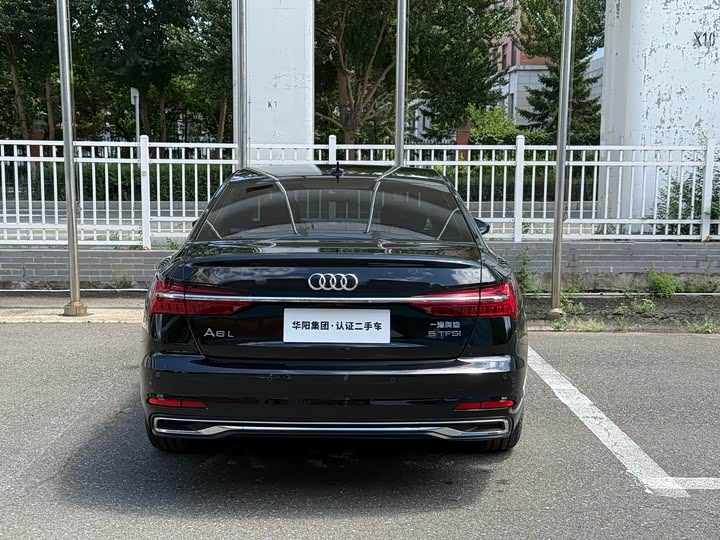 Фото 5 - Audi A6L