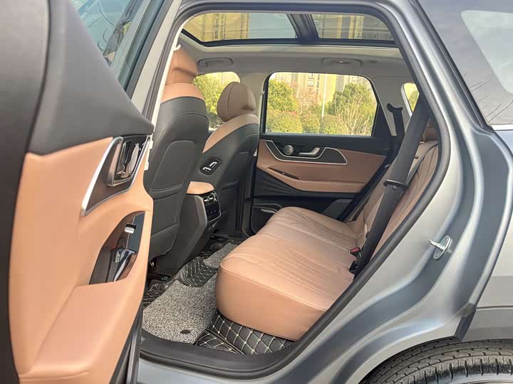 Фото 9 - Chery Tiggo 8L
