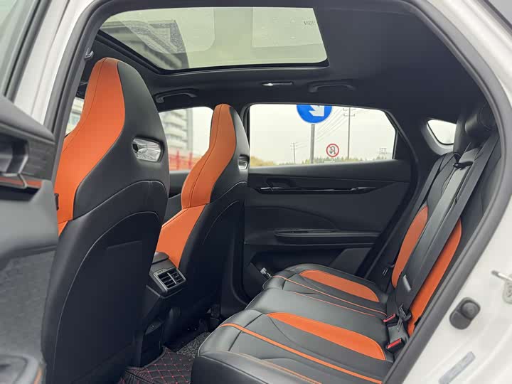 Фото 5 - Changan UNI-V