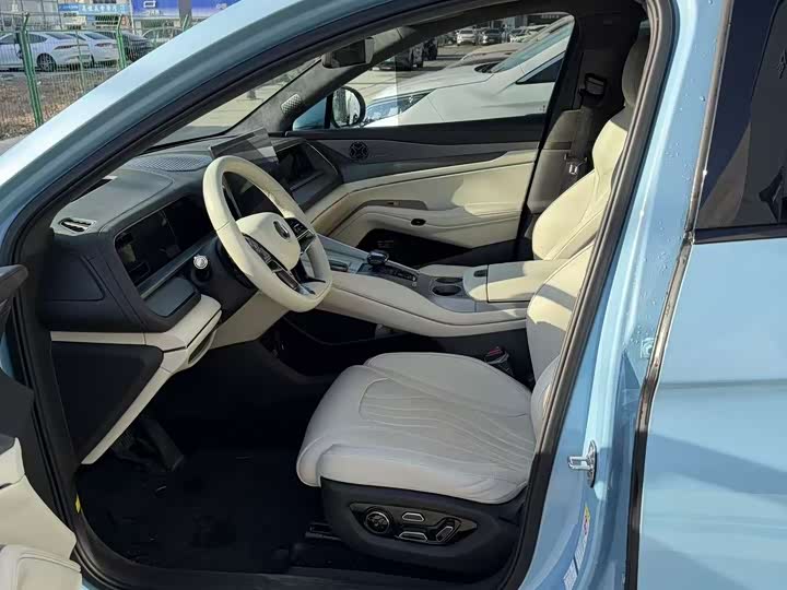 Фото 4 - Denza N7