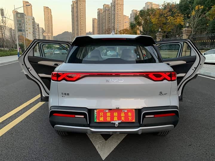 Фото 5 - BYD Yuan Up