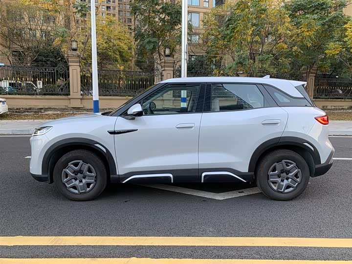 Фото 7 - BYD Yuan Up