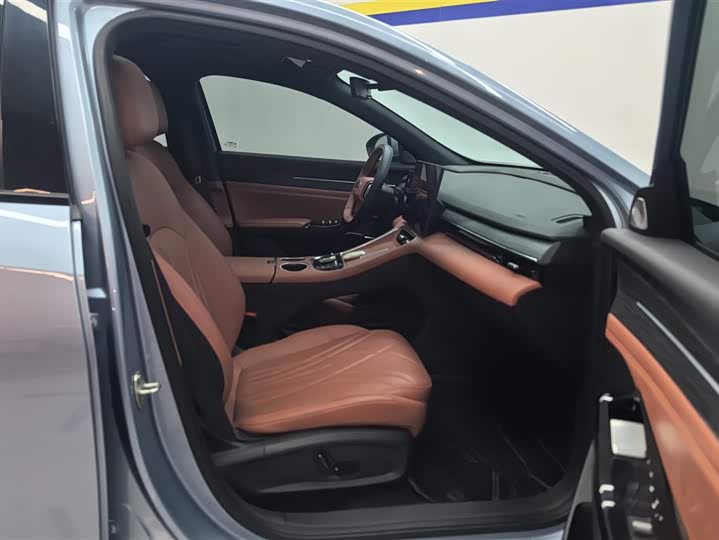 Фото 8 - Geely Galaxy L6