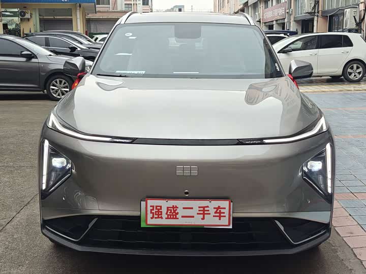 Фото 2 - Geely Galaxy L7