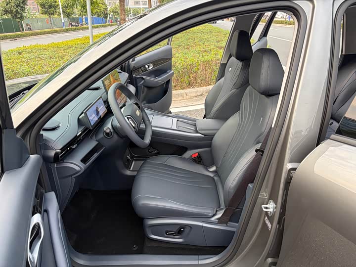 Фото 8 - Geely Galaxy E5