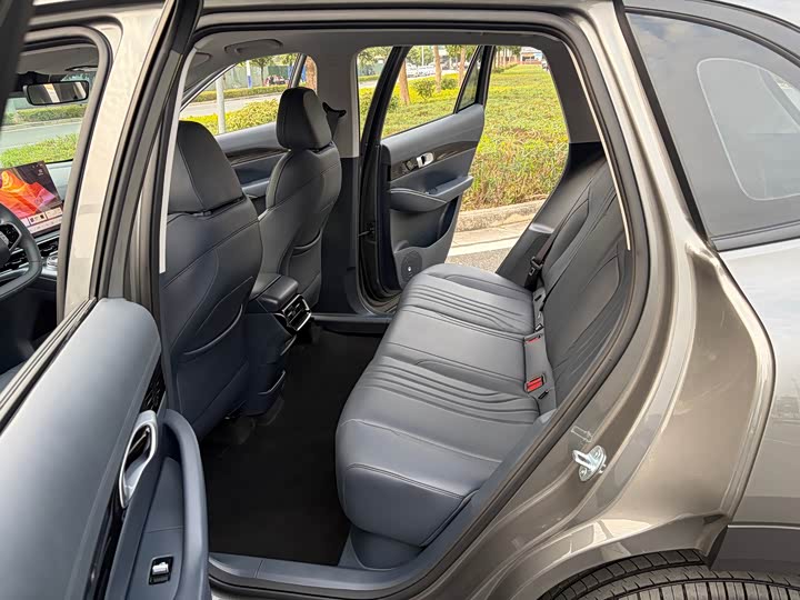 Фото 9 - Geely Galaxy E5