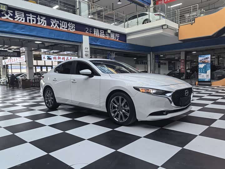 Фото 3 - Mazda 3 (Axela)