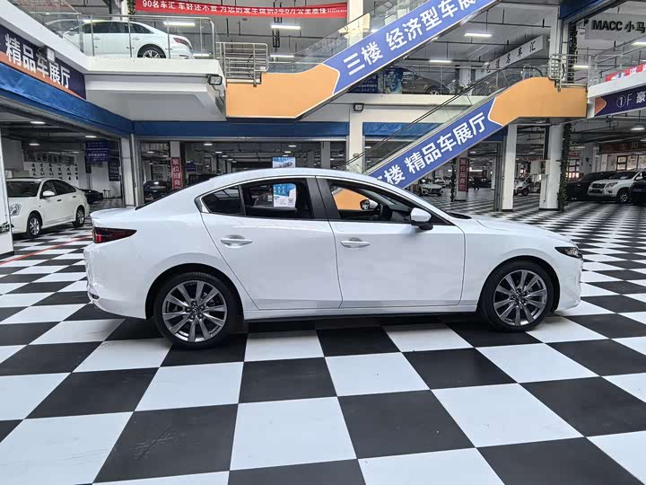 Фото 4 - Mazda 3 (Axela)